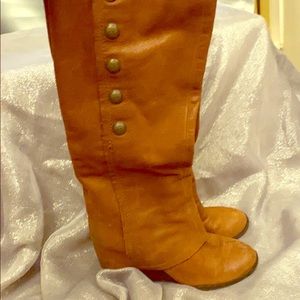 Vince Camuto boots👢👢